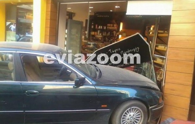 Χαλκίδα: Αυτοκίνητο μπήκε σε φούρνο – Ένας τραυματίας (βίντεο)