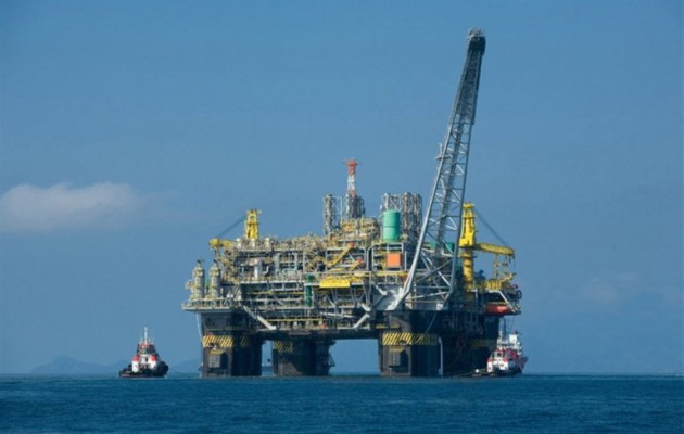 “Ανάβουν” τα τρυπάνια: ExxonMobil και Total αρχίζουν έρευνες για πετρέλαιο