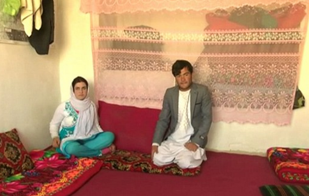 O Ρωμαίος και η Ιουλιέτα του Αφγανιστάν φοβούνται για τη ζωή τους