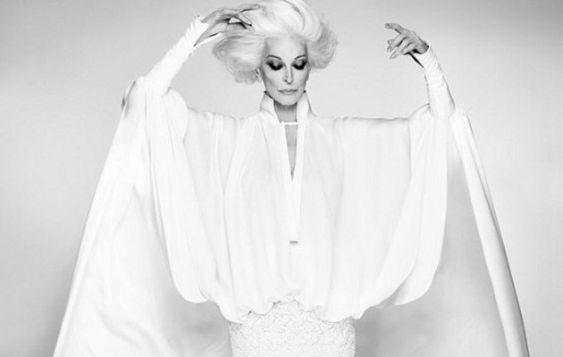 Μοντέλο ετών… 82 γνωρίζει επιτυχία εδώ και 7 δεκαετίες