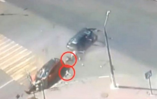 Δίδυμα σώζονται από θαύμα σε σφοδρό τροχαίο (βίντεο)