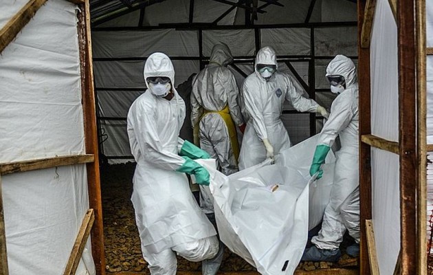 Στους 4.500 ο αριθμός των νεκρών από τον Έμπολα