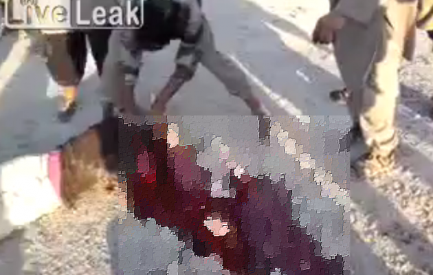 Μεσαιωνική βαρβαρότητα: Τζιχαντιστές σφάζουν ζωντανούς όσους συλλαμβάνουν (βίντεο)