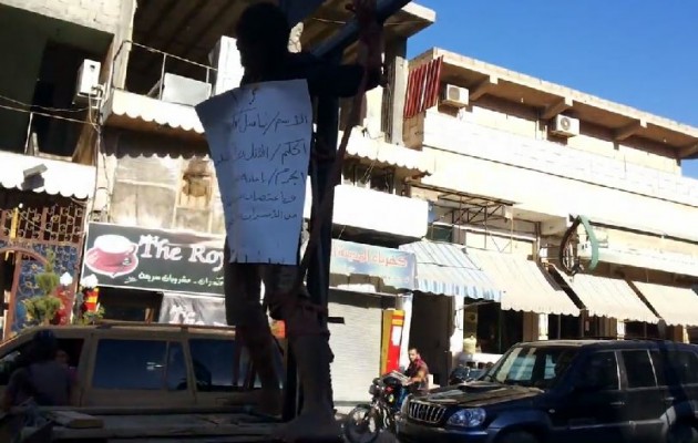 Ισλαμικό Κράτος: Αποκεφαλίζει τους εχθρούς και σταυρώνει τους οπαδούς (βίντεο)