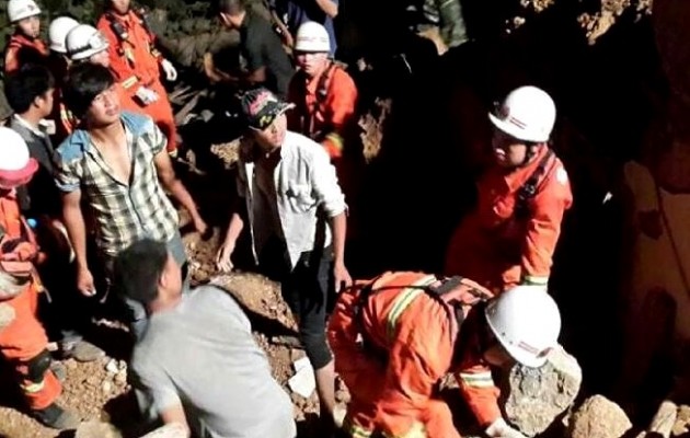 Τραγωδία στην Κίνα: 367 νεκροί νεκροί από τον σφοδρό σεισμό (φωτορεπορτάζ)