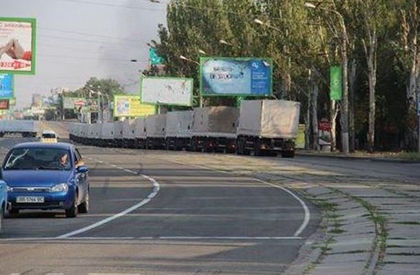 Οι Βρυξέλλες απειλούν την Ρωσία επειδή πέρασε την ανθρωπιστική βοήθεια (βίντεο)