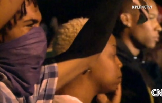 Ξεχειλίζει η οργή στο Μιζούρι για την εν ψυχρώ εκτέλεση 18χρονου από αστυνομικό