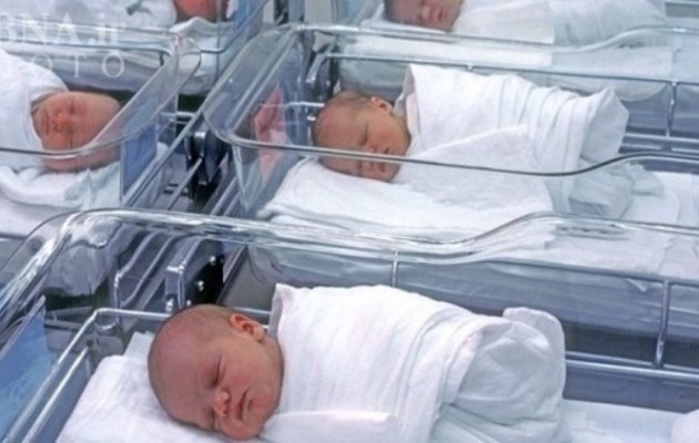 Στις φυλακές Χανίων και Νεάπολης Λασιθίου οι κατηγορούμενοι για το εμπόριο βρεφών – Την ίδια ώρα γεννιούνται μωρά
