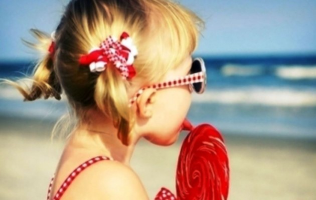 Φωτογράφιζε μικρά κορίτσια στην παραλία – Εξετάζεται από την αστυνομία