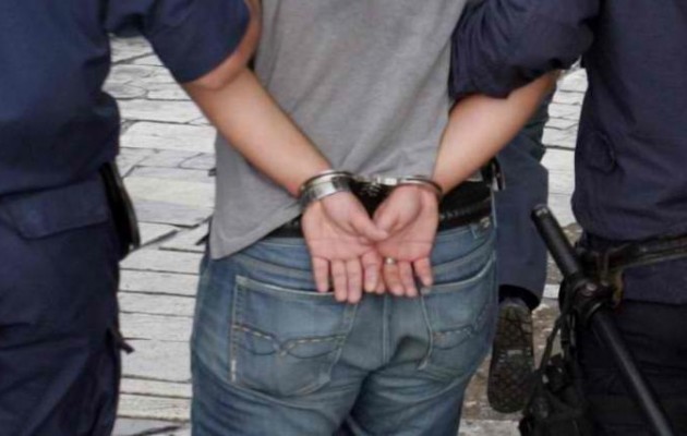 Συνελήφθη 16χρονος κατά συρροή διαρρήκτης στη Λαμία