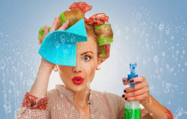 Φτιάξε εύκολα και οικονομικά καθαριστικό για τα τζάμια