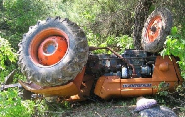 Αγρότης καταπλακώθηκε από το τρακτέρ του στη Λάρισα