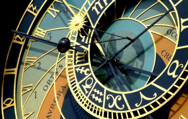 Τετράγωνο Ουρανού – Πλούτωνα: Ο βαρύς μνημονιακός χειμώνας της Ελλάδας