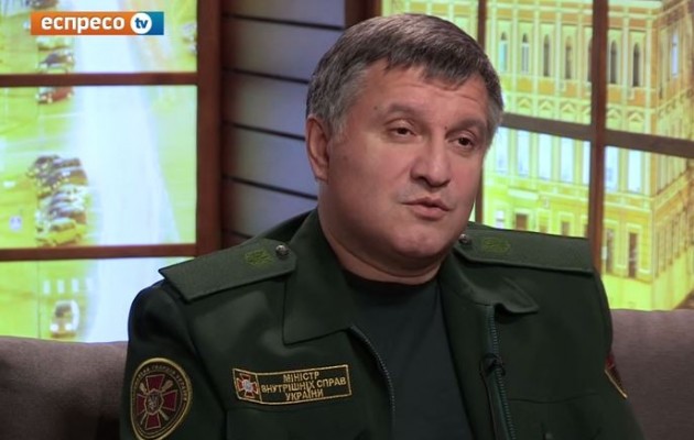 Ουκρανός υπουργός απειλεί να σκοτώσει βουλευτή (βίντεο)