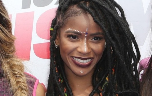 Σιμόν Μπατλ: Νεκρή βρέθηκε η γνωστή τραγουδίστρια