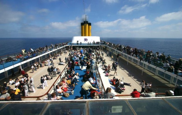 Άφησε την τελευταία του πνοή σε κρουαζιερόπλοιο στη Σαντορίνη