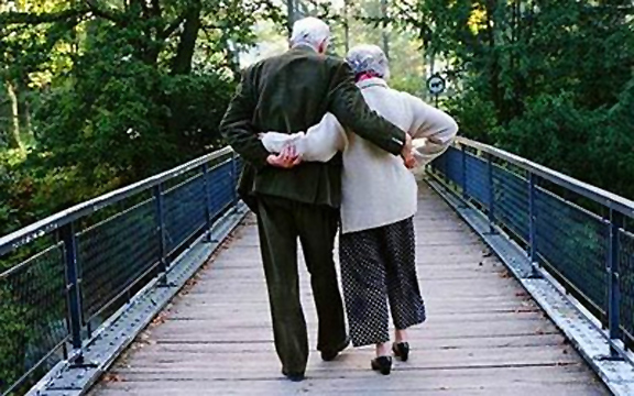 Συγκλονιστικό: Ζευγάρι ηλικιωμένων κάνει ευθανασία για να μη μείνει ο ένας πίσω!