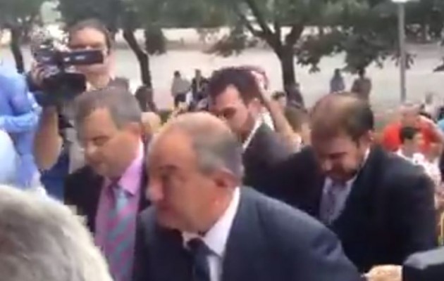 Αποθέωσαν τον Καραμανλή στη ΔΕΘ (βίντεο)