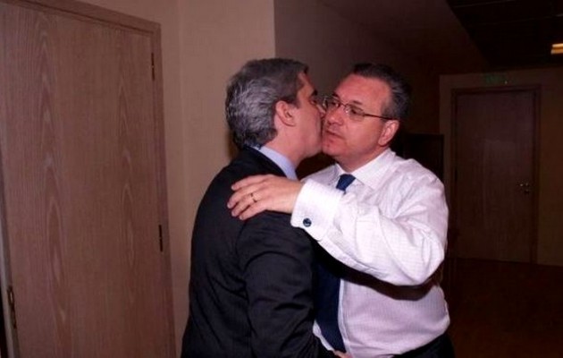 Γαλάζιος εμφύλιος Κεδίκογλου – Μαρκόπουλου για σκάνδαλο σε τράπεζα