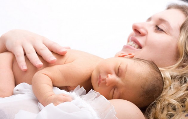 Επίδομα μητρότητας και σε ελεύθερους επαγγελματίες