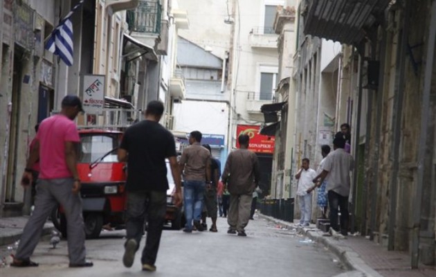 Τάγματα εφόδου συνεχίζουν τις ρατσιστικές επιθέσεις στις γειτονιές της Αθήνας