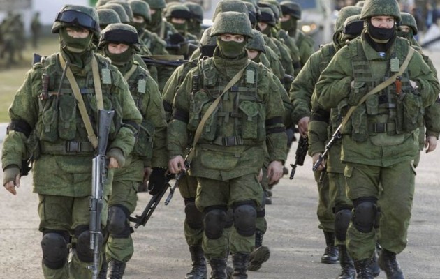 Η Ουκρανία “μετράει” ρωσικά στρατεύματα στα σύνορα