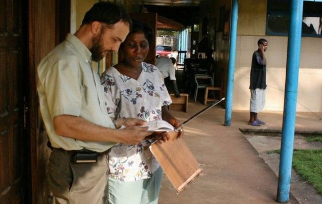 Ακόμα ένας ιεραπόστολος με Έμπολα μεταφέρεται στις ΗΠΑ