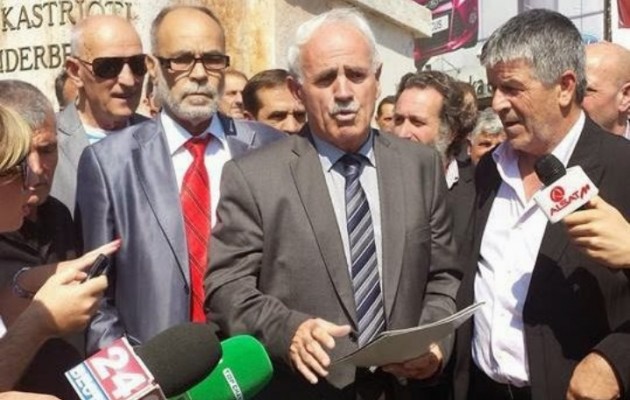 Οι Αλβανοί στα Σκόπια ζητούν δημοψήφισμα