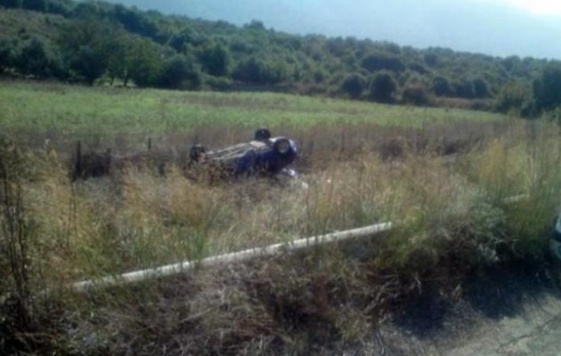 Μυστηριώδες τροχαίο στην Αμφιλοχία: Αναποδογύρισε το αυτοκίνητο, εξαφανίστηκε ο οδηγός
