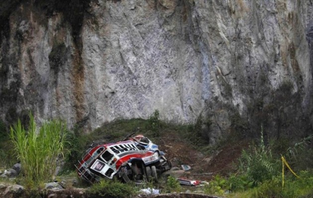 Πολύνεκρο δυστήχημα στην Αϊτή: Λεωφορείο έπεσε σε χαράδρα 15 μέτρων