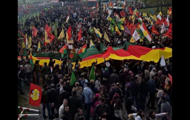 Μέγα πλήθος στη Γερμανία ενάντια στο Ισλαμικό Κράτος