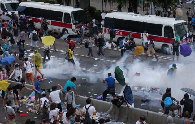 Tελεσίγραφο μέχρι τη Δευτέρα έδωσε η κυβέρνηση του Χονγκ Kονγκ ( βίντεο)