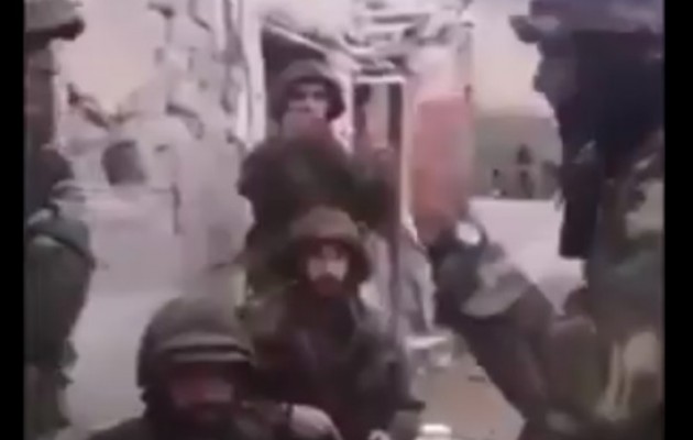 Κομάντος της Χεζμπολάχ πιάνουν ζωντανό τζιχαντιστή (βίντεο)