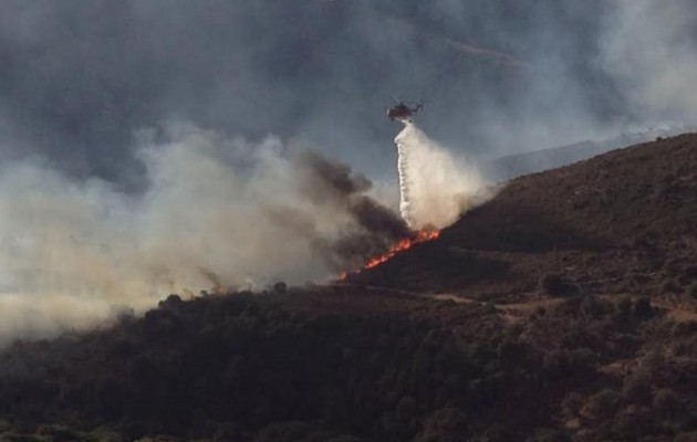 Σε εξέλιξη 2 πυρκαγιές στην Άνδρο