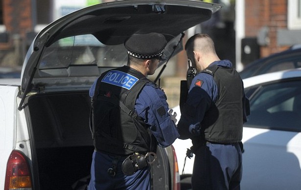 Ισλαμικό Κράτος: Βρετανός καθηγητής πήγαινε για τζιχαντιστής (φωτογραφία)