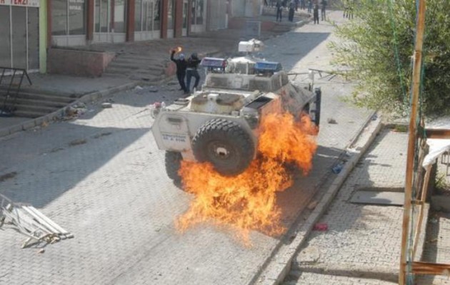 Οι Κούρδοι ρίχνουν φωτιά στους Τούρκους και στο Μπασκαλέ