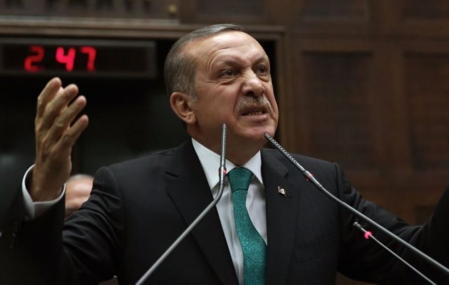 Ο Ερντογάν παλεύει να κερδίσει χρόνο για το Ισλαμικό Κράτος στην Κομπάνι