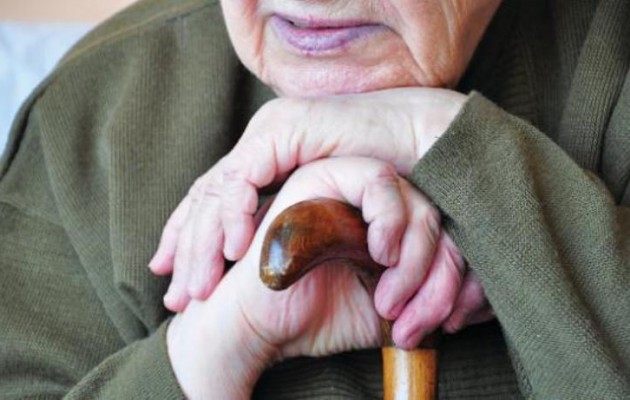 28χρονος μασέρ βίασε την 85χρονη γιαγιά φίλου του στη Χαλκιδική