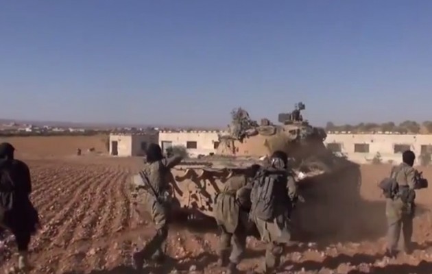 Δείτε βίντεο με το Ισλαμικό Κράτος να επιτίθεται στην Κομπάνι