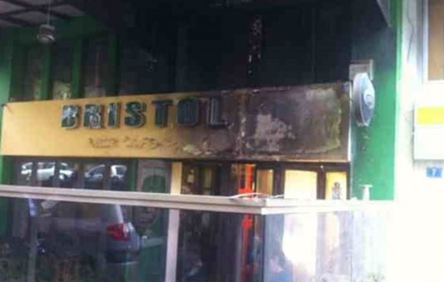 Γκαζάκια σε καφετέρια – στέκι της Χρυσής Αυγής