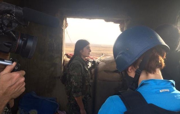 Δείτε τις Κούρδισσες που στέλνουν τους τζιχαντιστές στην κόλαση (φωτο + βίντεο)