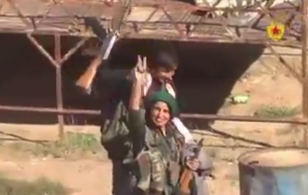 Κούρδισσα στρατηγός: Ελέγχουμε την Κομπάνι, να επιστρέψουν όλοι