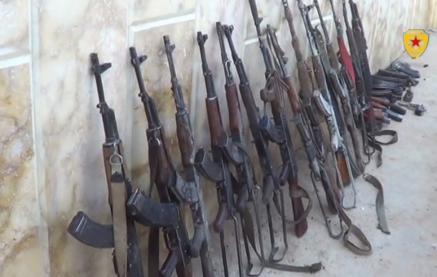 Δείτε τα όπλα που πήραν λάφυρα οι Κούρδοι από το Ισλαμικό Κράτος