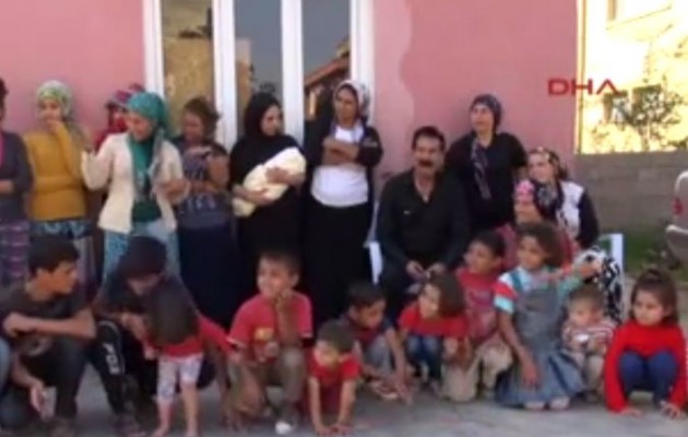 Έχει 32 παιδιά με 4 γυναίκες – Βάζει στόχο τα 50 (βίντεο)