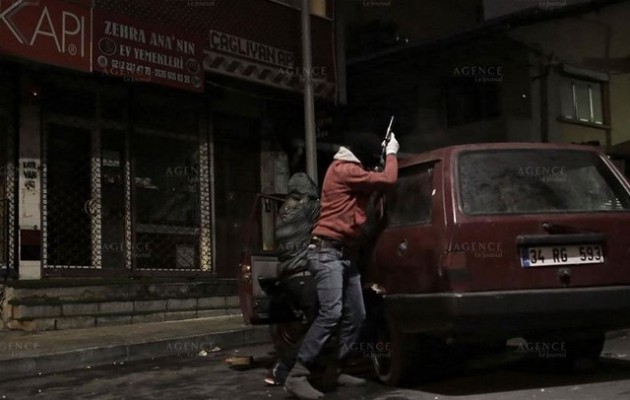 Τουρκία: Με όπλα πολεμούν και στην Κωνσταντινούπολη (βίντεο)