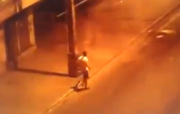 Ωμή δολοφονία αστέγου στην Βραζιλία (βίντεο)