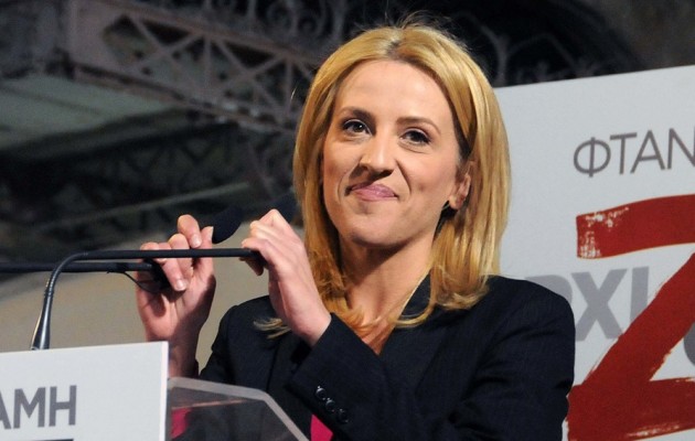 Ποιος γνωστός τραγουδιστής ζήτησε 1.000.000 ευρώ από τη Δούρου!