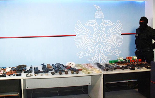 Εμπλοκή Ελλάδας σε διακίνηση όπλων προς Ισλαμικό Κράτος (;)