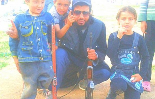 Ο Βρετανός τζιχαντιστής που σκόρπισε τον θάνατο στο Ιράκ (φωτο + βίντεο)