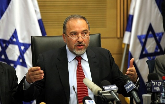 Το ισραηλινό υπουργείο Άμυνας διευκρινίζει: Ο Λίμπερμαν είπε ότι «δεν υπάρχουν αφελείς» στη Λωρίδα της Γάζας